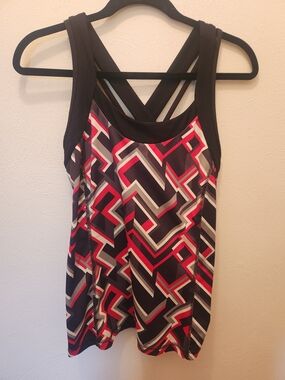 Xersion Red And Black Tank Top With Built In Shelf Bra Size M
